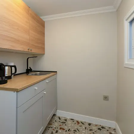 Family 4 Bedrooms House Stylish & New Holiday home