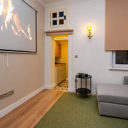 Family 4 Bedrooms House Stylish & New *